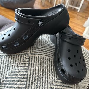 Crocs classic platform